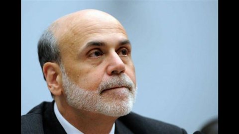 Bernanke: Italia es mejor que Grecia, no se necesitarán paquetes de rescate