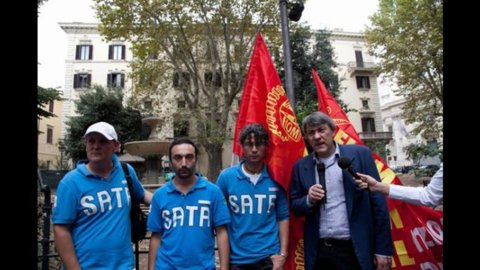 Melfi, Fiom batte Fiat: reintegrati i 3 operai licenziati