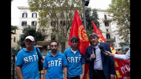 Melfi, Fiom batte Fiat: reintegrati i 3 operai licenziati