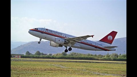 Meridiana Fly – Penggabungan Air Italy: grup senilai 800 juta euro lahir