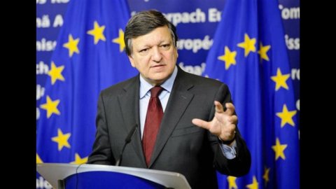 Barroso: "Ketegangan di pasar Italia dan Spanyol tidak berdasar: fundamental ekonomi teratur"