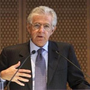 Monti: “Dalla crisi si esce solo con gli eurobond”