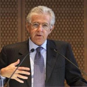 Monti: "Krizden ancak Eurobond ile çıkabilirsiniz"