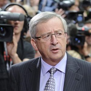 Junker: ” L’Ue sta dando un’immagine disastrosa di sé”