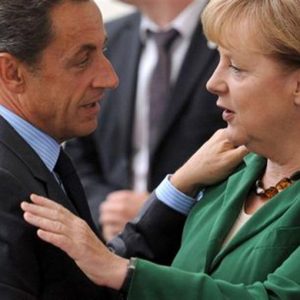 Yunani, KTT UE di awal: Perjanjian Merkel-Sarkozy untuk default selektif tanpa pajak bank