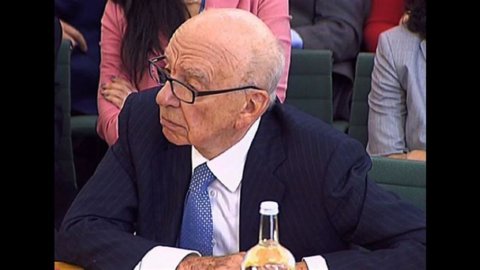 Murdoch, agora a frente se muda para os EUA