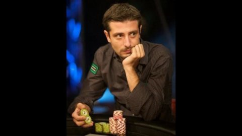 Andrea Dato, um dos mais fortes jogadores de poker italianos, confessa: "O jogo é a minha vida"