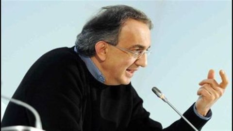 Fiat, "sakit kepala" Marchionne pada XNUMX Agustus. Masalah di front Brasil, India, dan AS