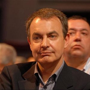 Zapatero kündigt vorgezogene Neuwahlen in Spanien an