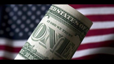 USA: Konsumausgaben erstmals seit September 2009 im Minus