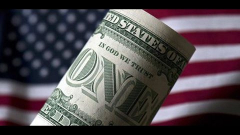 Sul piano per aumentare il tetto del debito americano ancora no comment dalle agenzie di rating