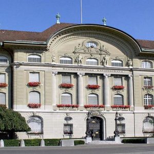 Svizzera: la Banca centrale elvetica non frena il franco