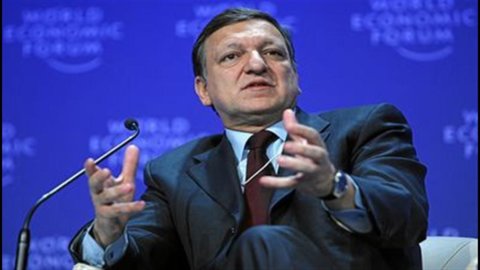 Ue, Barroso boccia proposta franco-tedesca su governo economico