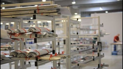 Industria, Istat: a giugno -0,6% rispetto a maggio, +0,2% anno su anno