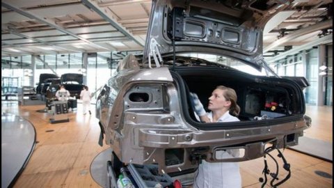 Alemanha desacelera: -1,1% da produção industrial em junho, queda inesperada