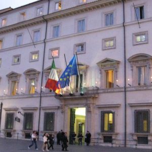 Le istituzioni ai tempi di Cosciani e quelle di oggi tra corporativismo e populismo