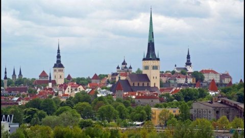 S&P upgrades Estonia's credit rating to AA-