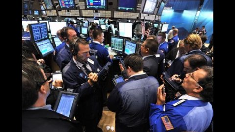 Borse: Milano recupera, Wall Street vola. Aspettando Bernanke