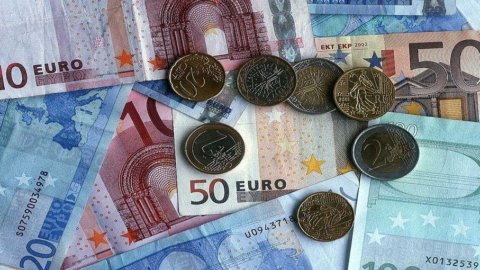 Istat: occupati grandi imprese a giugno -0,1%, nell’anno -0,6%