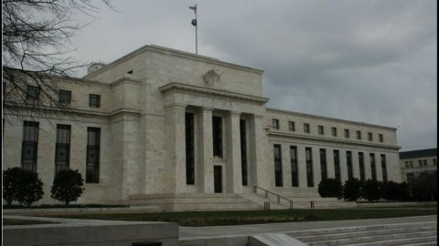 La Fed potenzia il bazooka: da gennaio acquisterà Treasury per 45 miliardi di dollari al mese