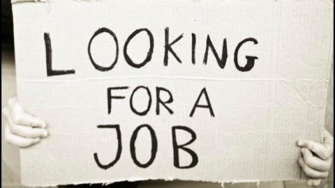 Usa: disoccupazione ai minimi dal 2008 (7,7%), boom nuovi posti di lavoro (+146 mila)