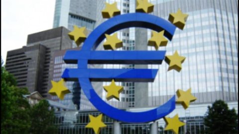 Crolla fiducia economia nell’Eurozona, per l’Italia uno dei cali più marcati