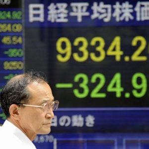 Borsa: mercati asiatici ko, Borse europee caute, Milano debole