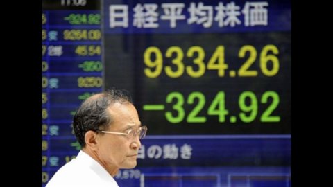 Stock market: Asian markets ko, cautious European stock exchanges, weak Milan