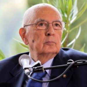 Napolitano: “Consolidare l’euro”. Berlusconi al Quirinale