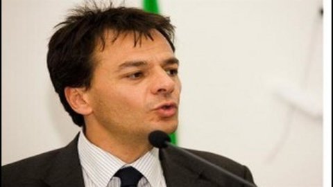 Caro Fassina, che errore archiviare l’agenda Monti: dalla crisi si esce in Europa e non solo a Roma