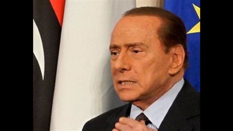 The Senate's ok to the maneuver is not enough: the three political boulders for Silvio Berlusconi