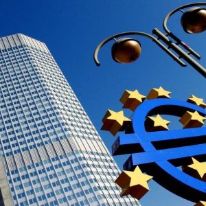 La Bce scuote le Borse e l’euro: dopo il taglio dei tassi spread a 163 punti