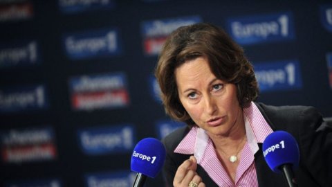 Francia, Ségolène Royal responde a las acusaciones de su rival Valérie Trierweiler: "Estoy mortificada"