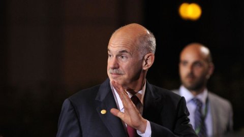 Il mal di Grecia affonda le Borse. Giù banche e assicurativi