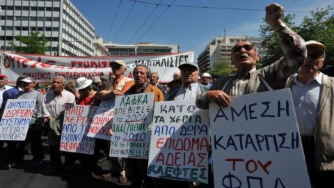 Греция: грядет новая волна забастовок против плана жесткой экономии, запущенного правительством