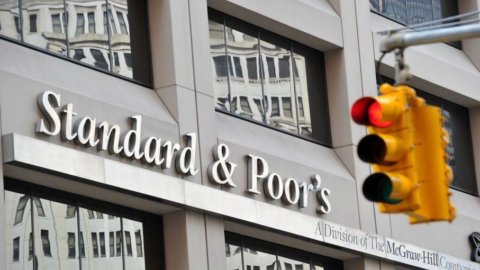 S&P: peores perspectivas para Italia que para toda la eurozona