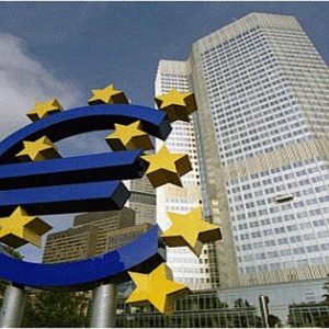 ECB, simpanan semalam hingga 150.561 miliar. Pinjaman sebesar 475 juta.