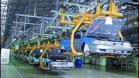 Moody’s: per il 2012 previsto forte calo vendite automobili in Europa, stabile il mercato globale