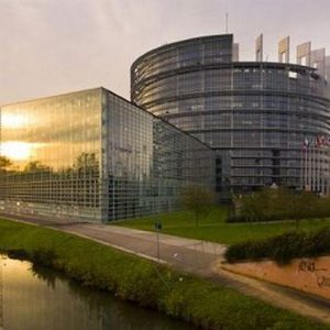 L’Europarlamento punta sul bail-in sui depositi superiori ai 100mila euro