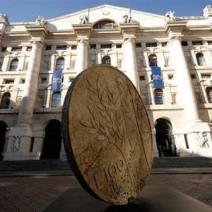 I mercati ci ripensano sul patto Ue: Piazza Affari è la peggior Borsa (-3,79%) e lo spread risale