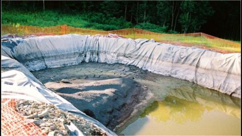 La Francia dice no al gas da scisti: la sua estrazione, tramite fracking, è rischiosa per l’ambiente