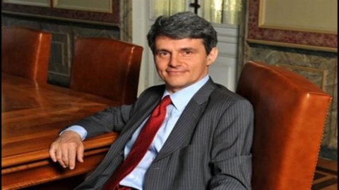 Intesa Sanpaolo: “Bank of the year 2011” in Italia secondo “The Banker”