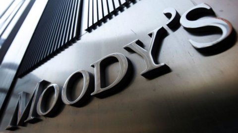 Moody’s taglia il rating di 28 banche spagnole