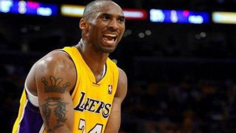 Kobe, addio da leggenda: 60 punti. Record Golden State: 73 vittorie