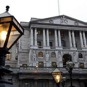 La Banca d’Inghilterra alza le stime sul Pil inglese 2014-2015