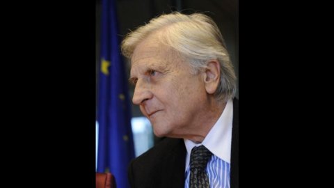Trichet একটি নগদ-ভিত্তিক টোস্ট সঙ্গে তার ছুটি নেয়. কিন্তু এটি সুদের হার সমন্বয় করে না