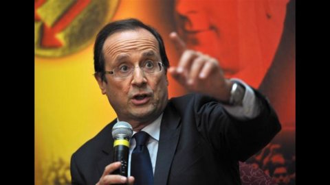 France, socialist primaries: favorite François Hollande in the lead. Ballot with Aubry