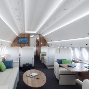 Alenia und Sukhoi Holding kaufen zwei Business Jets der Schweizer Firma Comlux. 200 Millionen Dollar gekostet