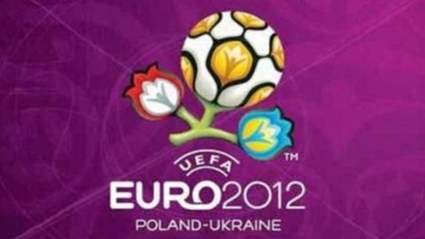 Remiză Euro 2012, Italia riscă o grupare de fier