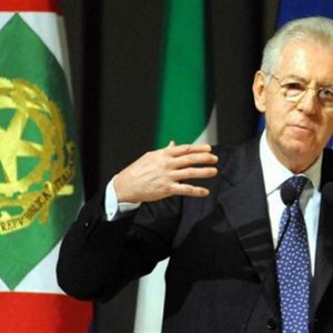 Monti, meglio eurobond che acquisti Bce